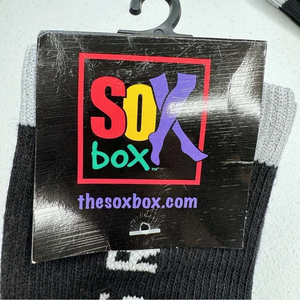 The Sox Box Hangry Crew Socks OSFM Mid Calf Black Gray Humor Novelty 4 Pairs New